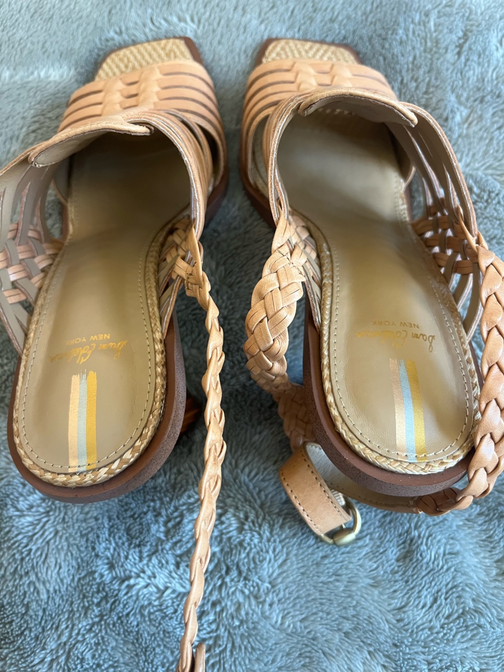 Sam Edelman Holland Twisted Heel Sandal - Picture 4 of 12